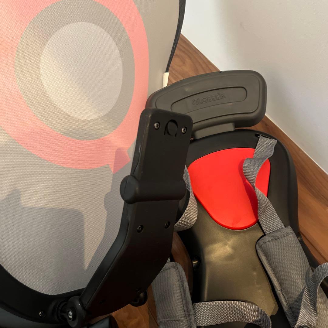 GLOBBERエクスプローラトライク4in1　シェード付き　赤