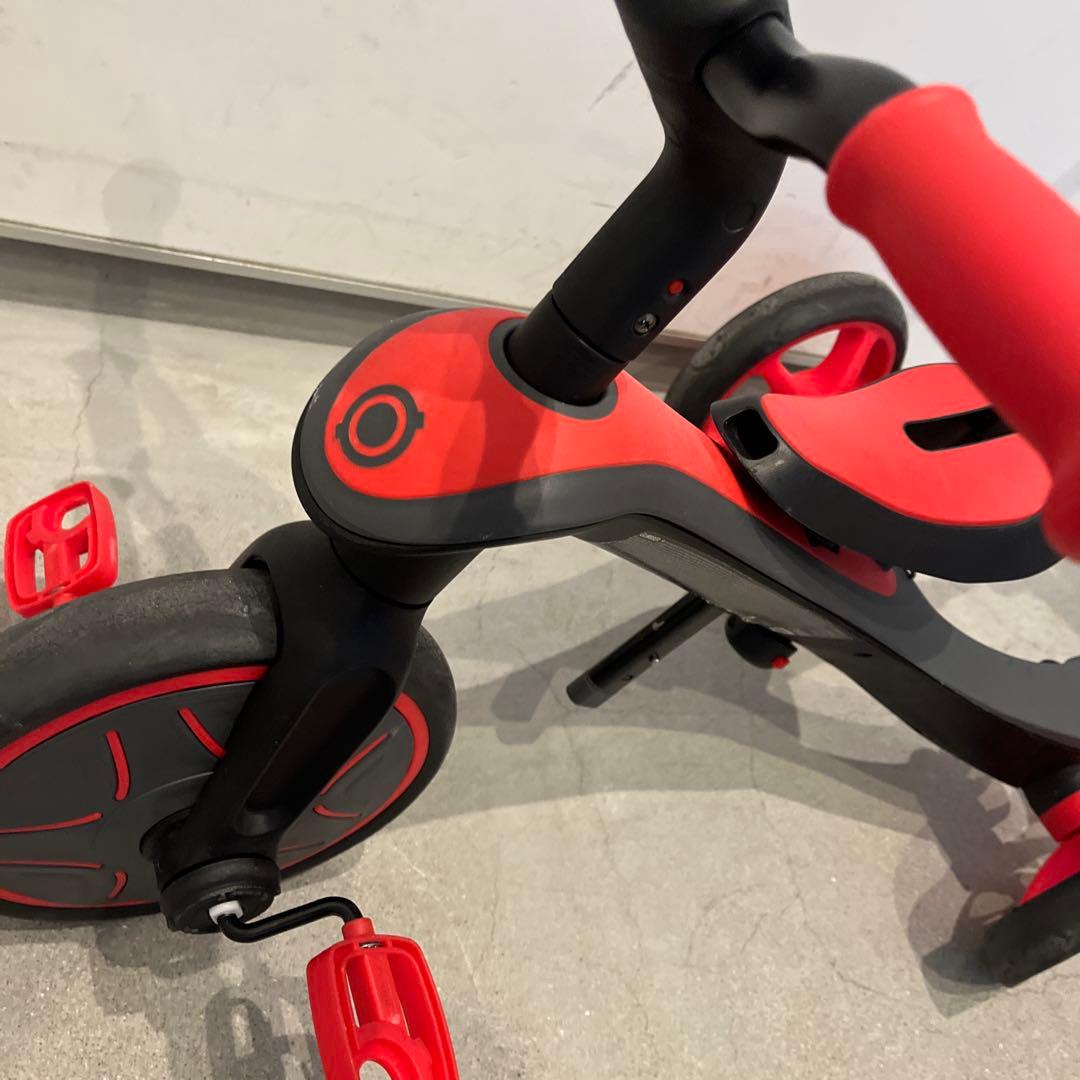 GLOBBERエクスプローラトライク4in1　シェード付き　赤