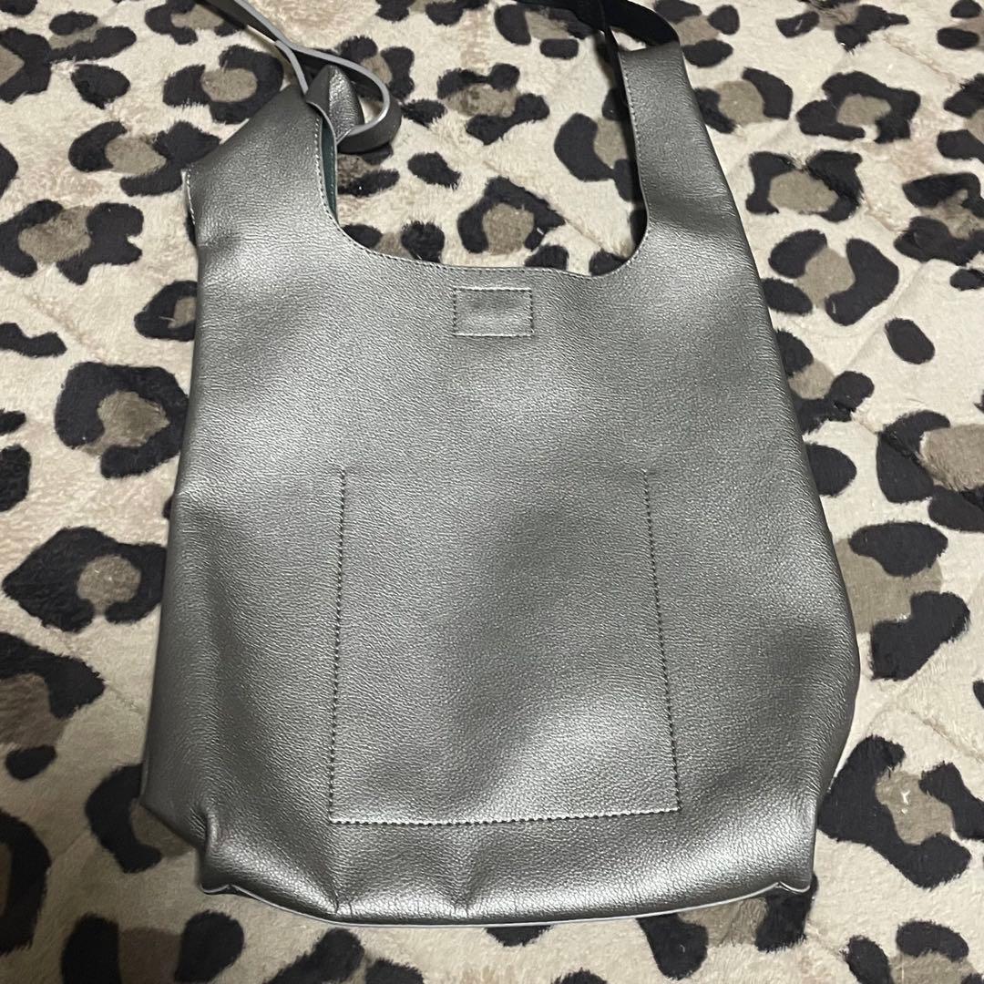 アタオ ストロベリーミー ショルダーバッグ フクロモンスター ウサキチ