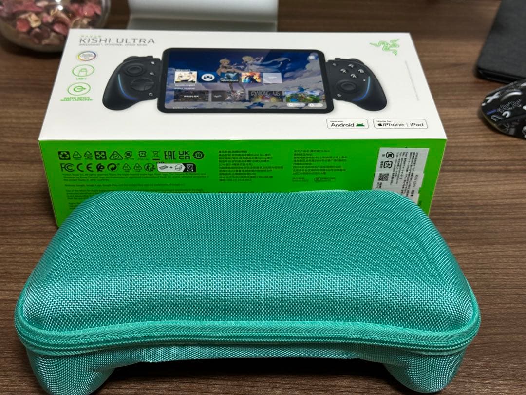 Razer Kishi Ultra コントローラー
