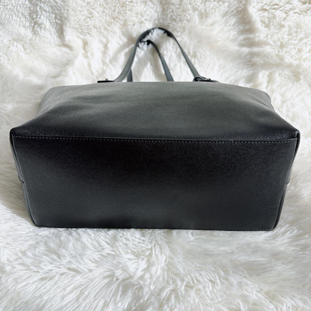 【美品】A4サイズ収納可 FURLA フルラ トートバッグ ブラック