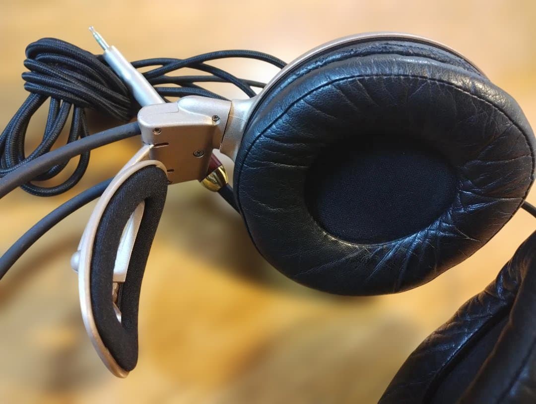 オーディオテクニカ　／　ヘッドホン　／　ATH-W1000