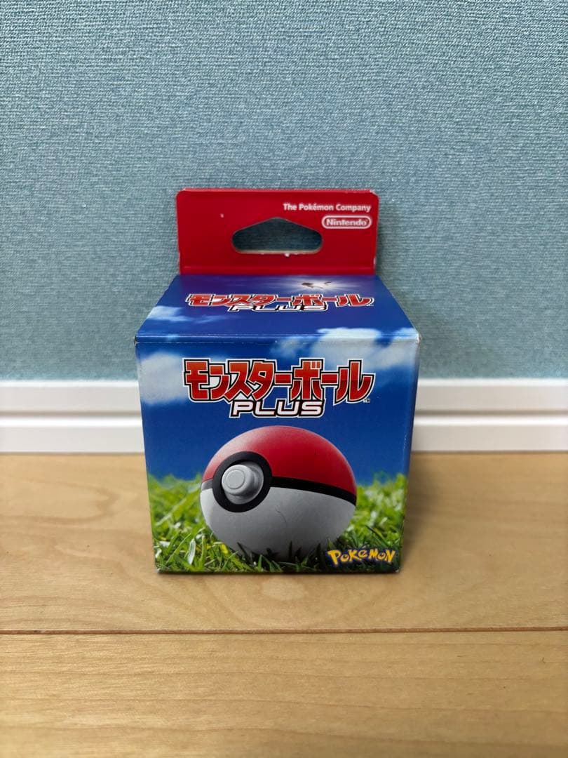 ほぼ未使用！let's goピカチュウ　モンスターボールplus