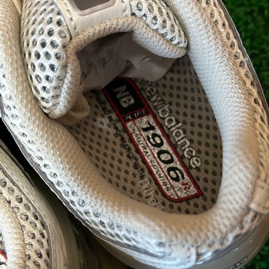 【新品】ニューバランス　M1906RP 23cm