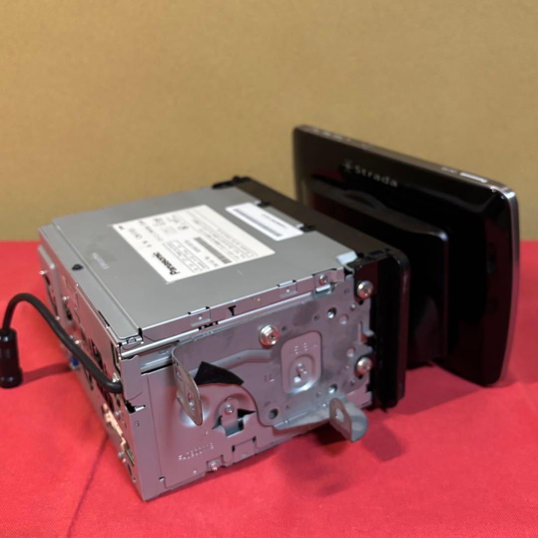 Panasonic Strada カーナビ 大画面 CN-F1D