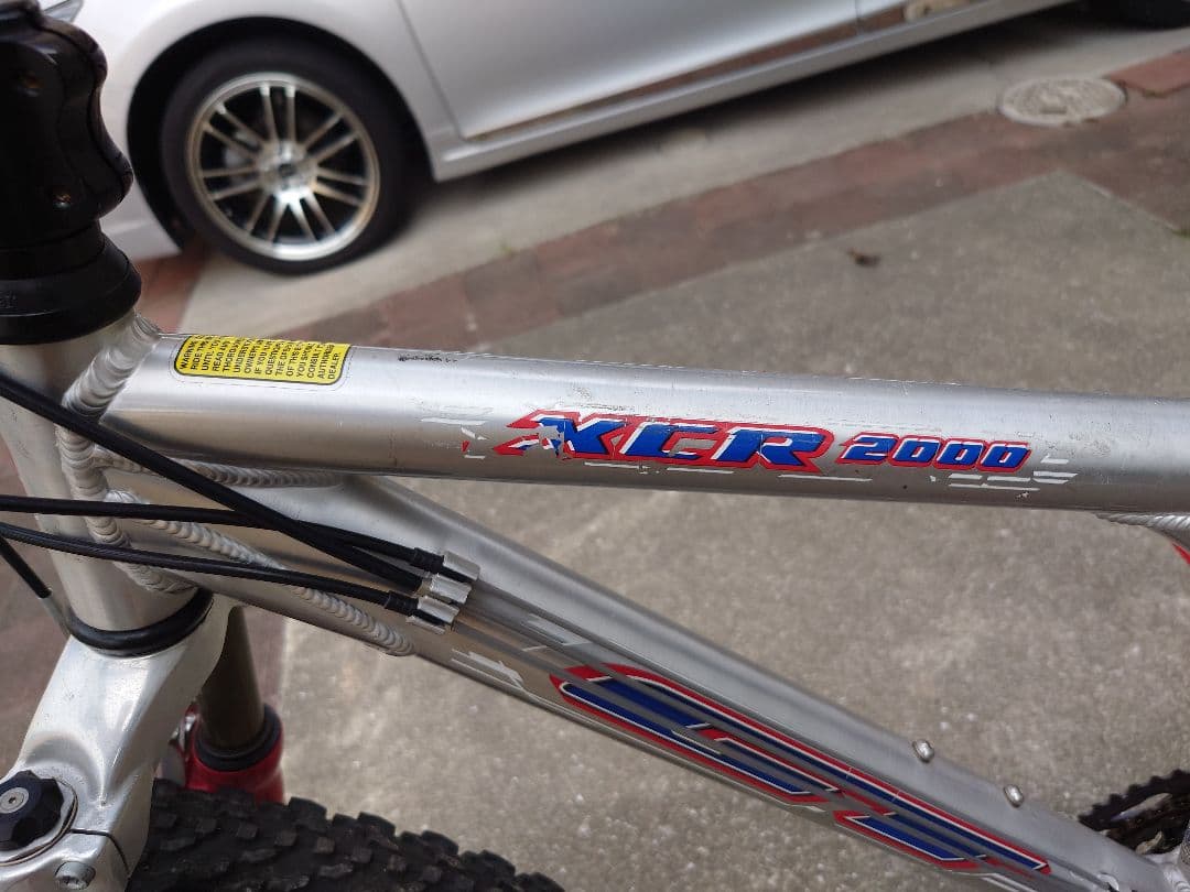 自転車本体 GT xcr2000