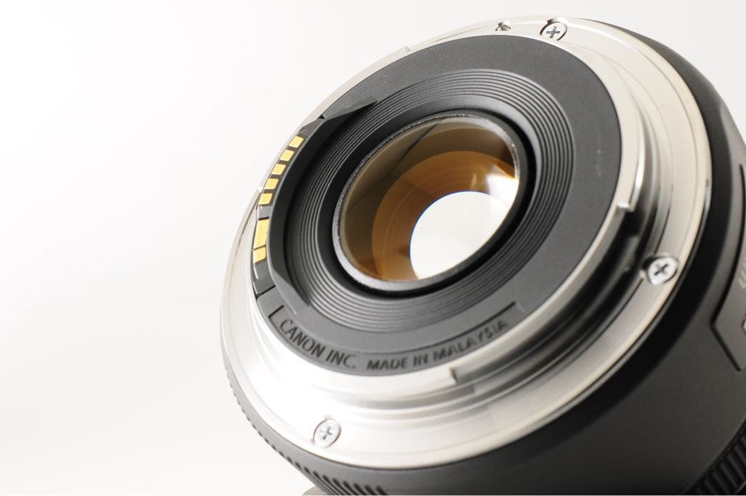 【ほぼ新品】 キャノン Canon EF 50mm f1.8 STM