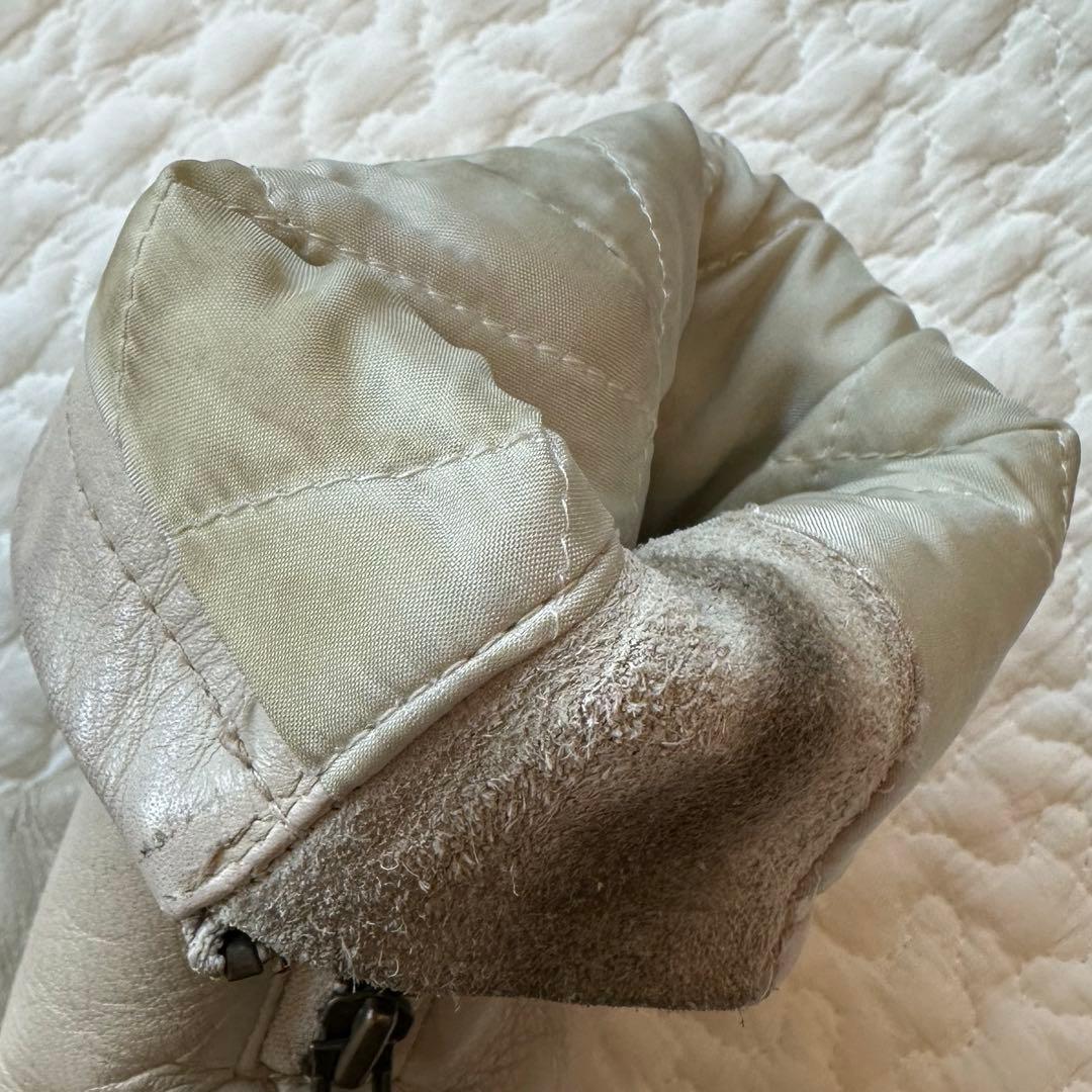 ヒステリックグラマー　スタジャン 赤 クリーム　牛革