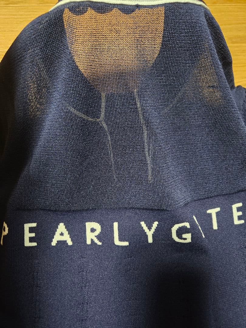 近年モデル❣️未使用❣️PEARLY GATESパーリーゲイツ薄手長袖ニット❣️