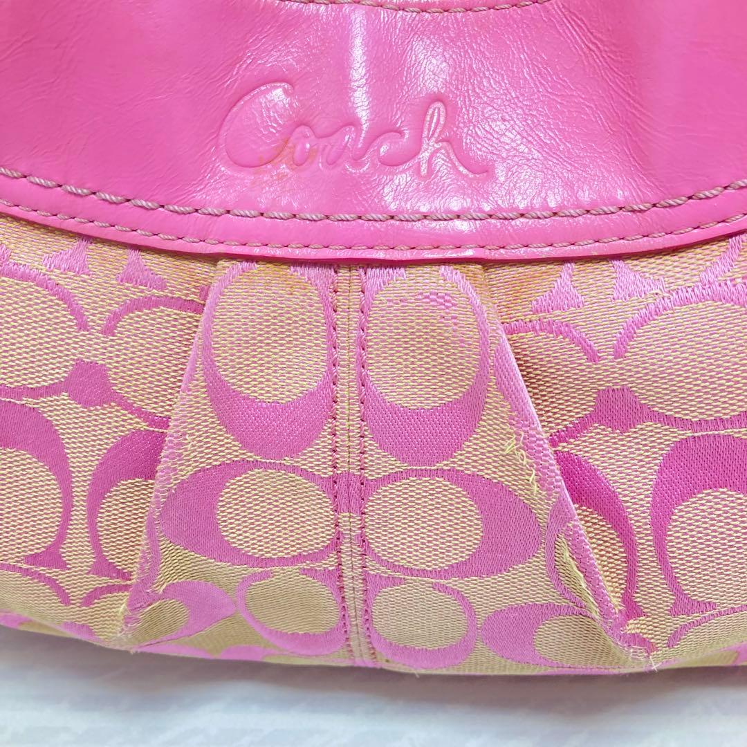 希少色　コーチ　ショルダーバッグ　シグネチャー　キャンバス　ピンク