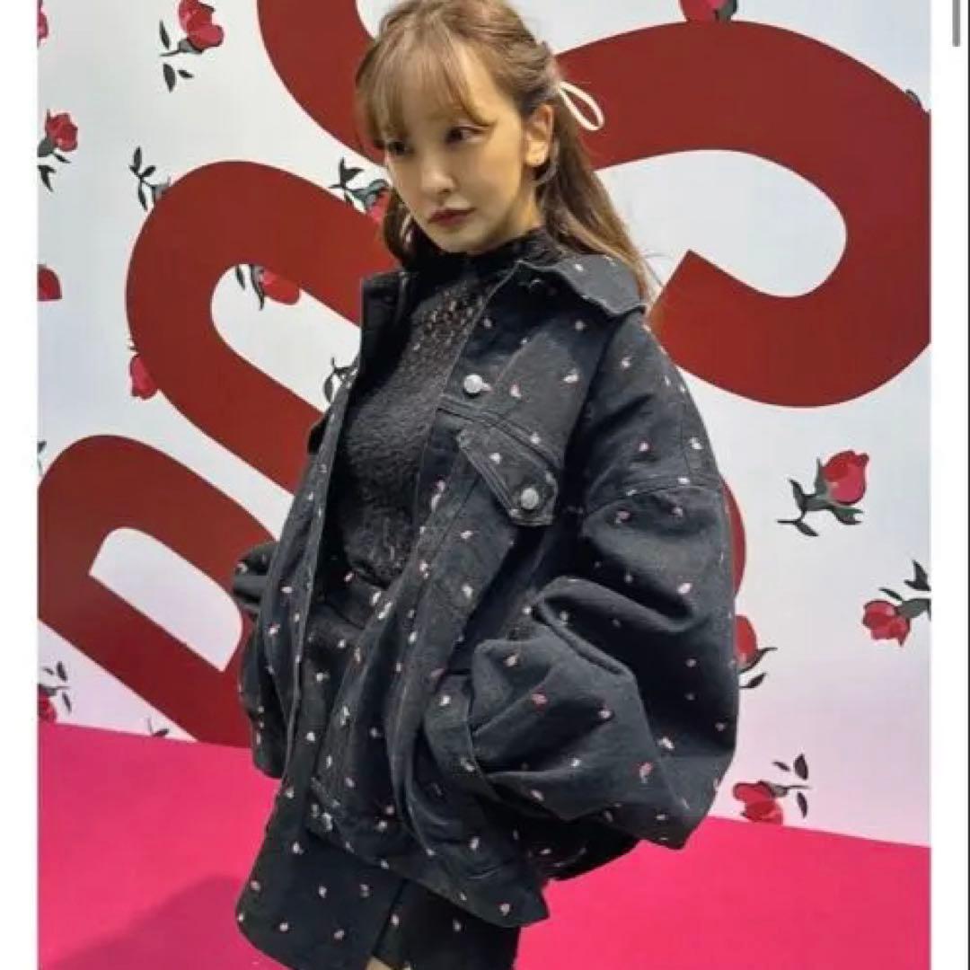 ジャケット・アウター ROSY LUCE EMBROIDERY FLOWER DENIM JACKET