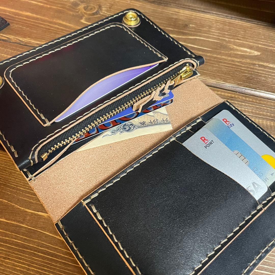 ミドルトラッカーウォレット　栃木レザー　ヌメ革　丘染めブラック　3層