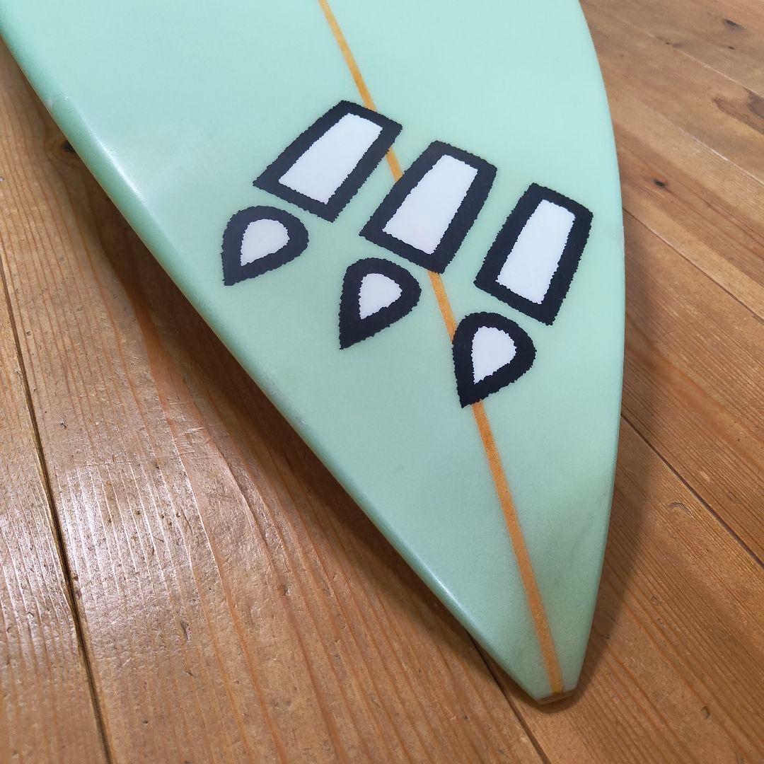 サーフボード　pressent ショートボード　オシャレなボード
