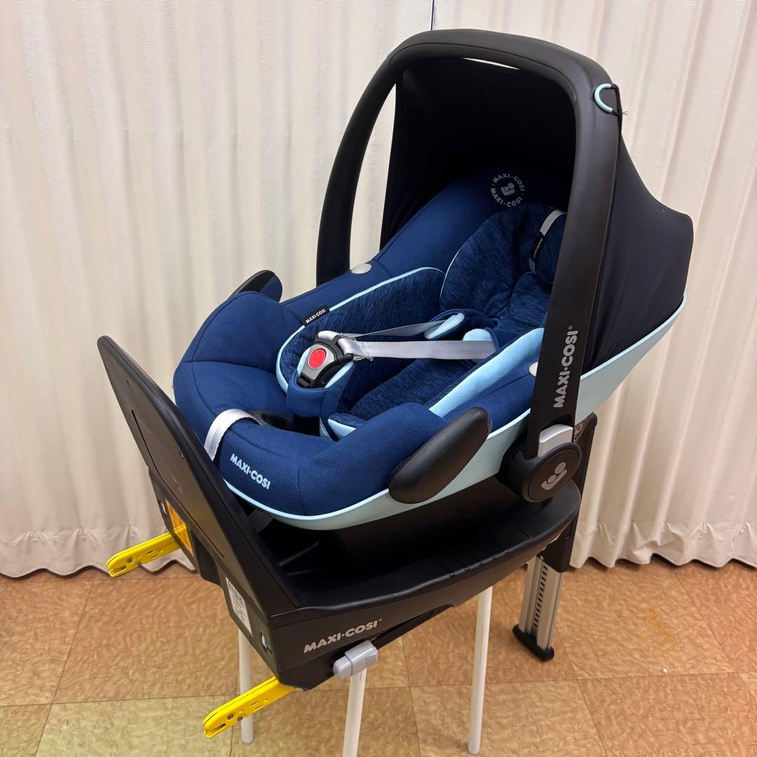 ☆極美品☆　新生児　マキシコシ　ペブル　プロ　アイサイズ　ファミリーフィックス2