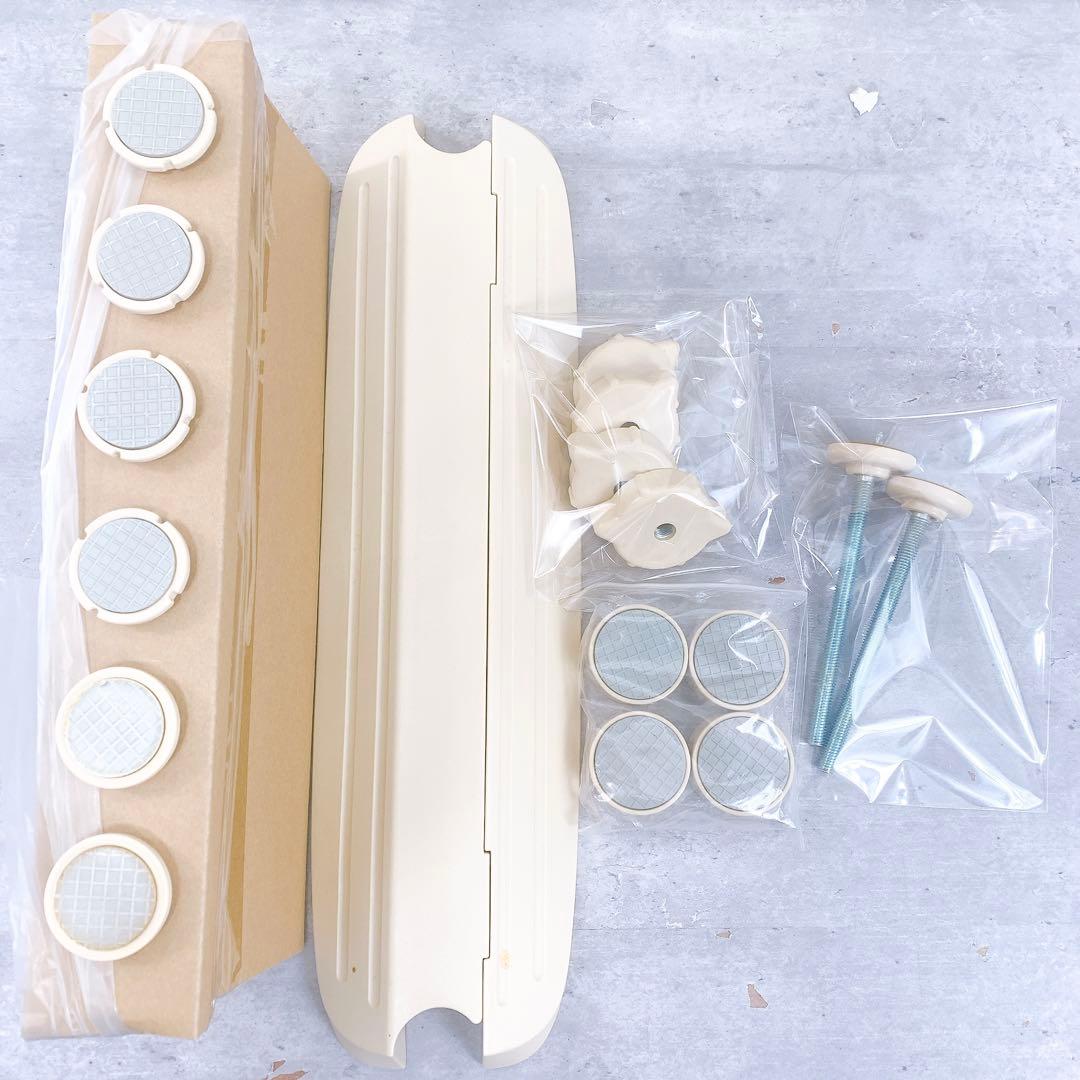 Combi コンビ　ハンズフリーゲート　拡張フレーム1本付き　ベビーゲート