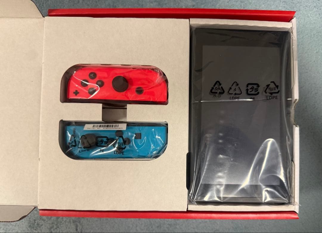 【美品】Nintendo Switch 本体 青/赤　おまけ付