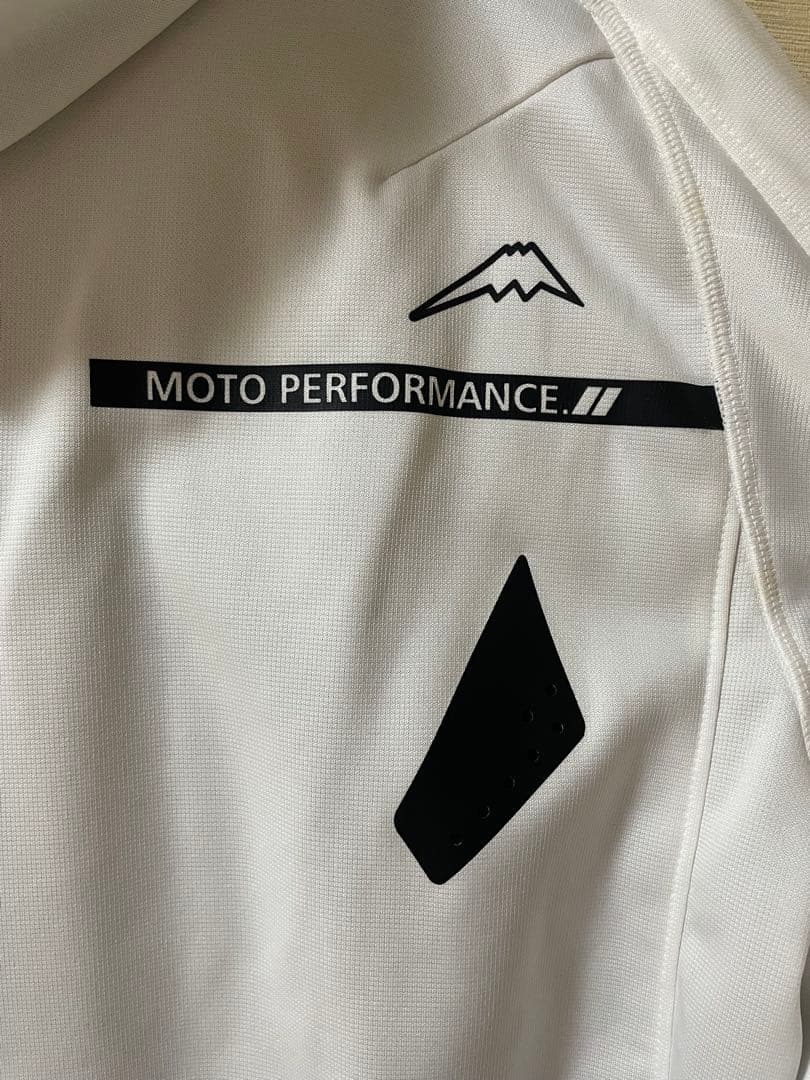 新品タグ付き⭐︎クシタニ　ベクトルジャケット　XLサイズ　ホワイト