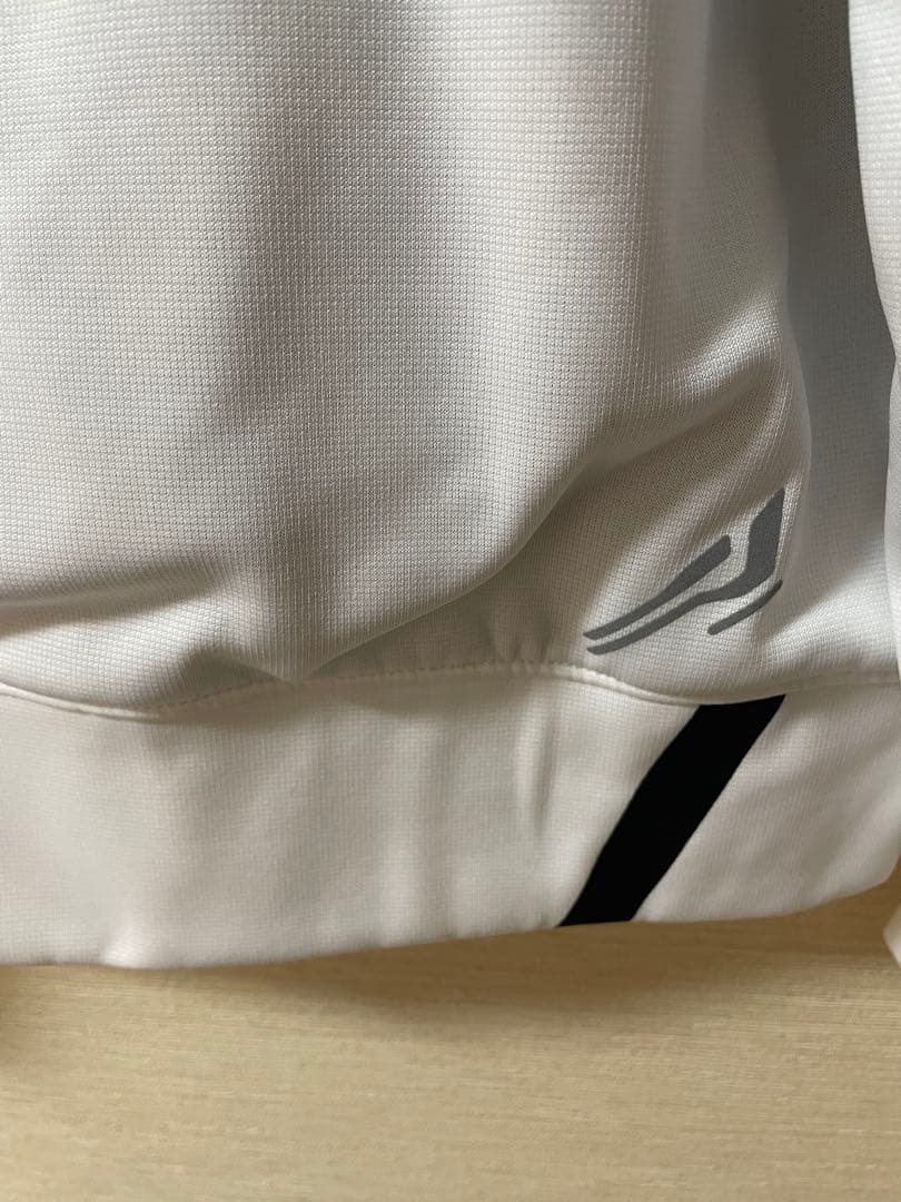 新品タグ付き⭐︎クシタニ　ベクトルジャケット　XLサイズ　ホワイト