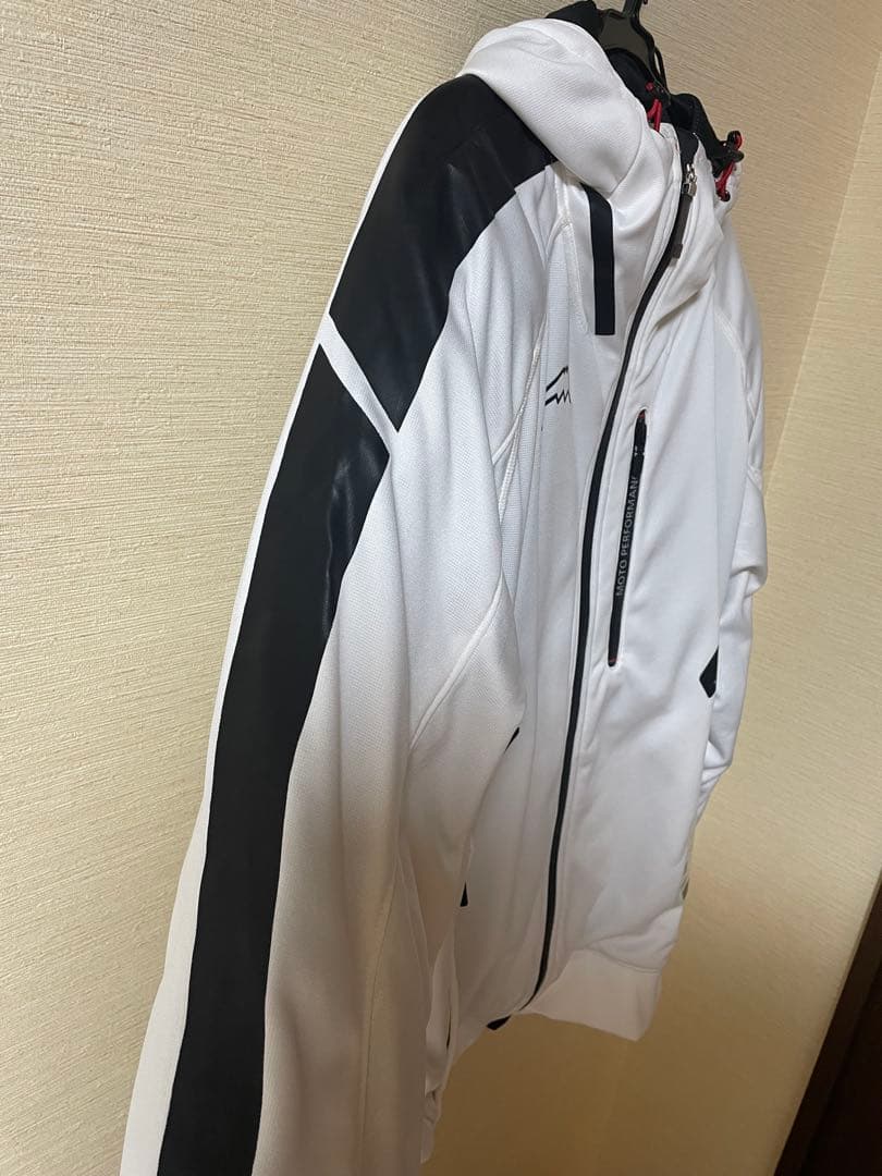 新品タグ付き⭐︎クシタニ　ベクトルジャケット　XLサイズ　ホワイト