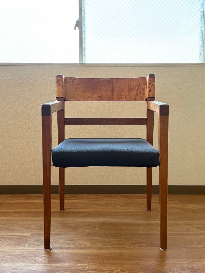 【リネン】Ritzwell イビサフォルテ　本革チェア