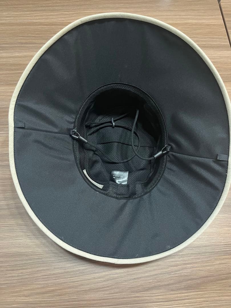 値下げ交渉可！　サンバリア100 ウィンドハット ストラップ付き 帽子