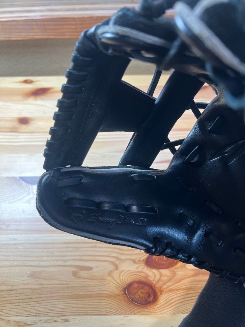 ミズノプロ（直営店限定）　軟式用　美品　ヌバック仕様　黒　ブラック　限定品