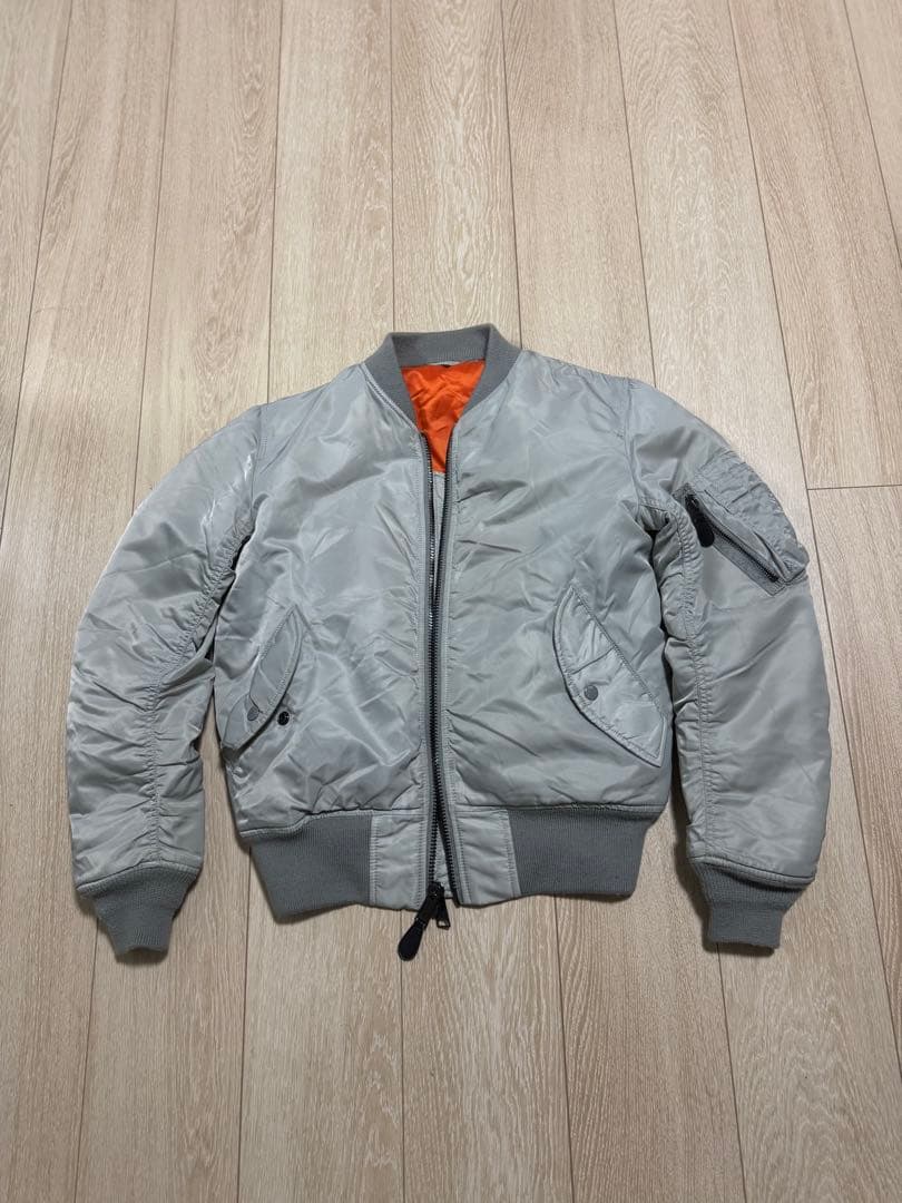 ジャケット・アウター AVIREX MA1