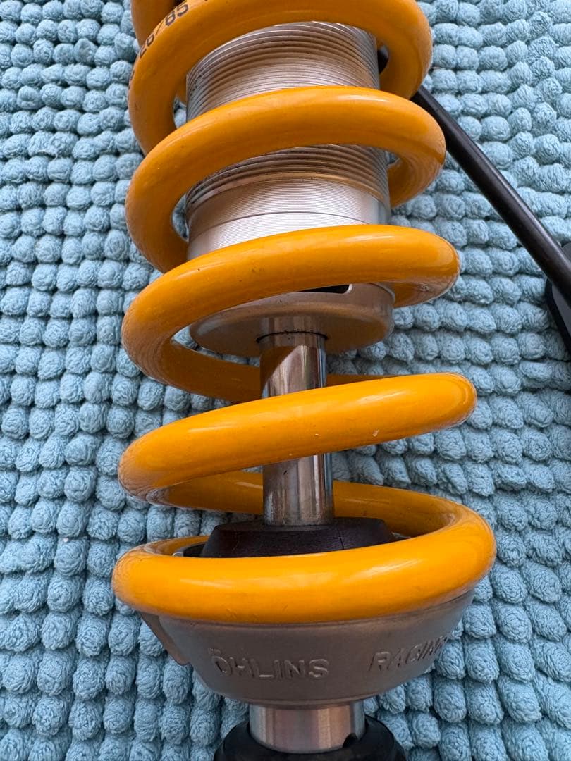 OHLINS サスペンションKA010