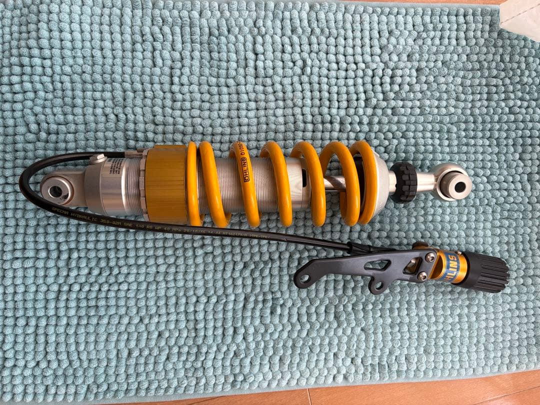 OHLINS サスペンションKA010