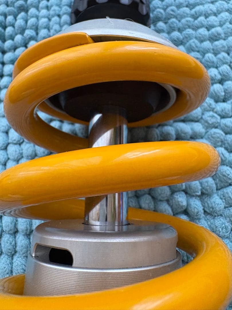 OHLINS サスペンションKA010