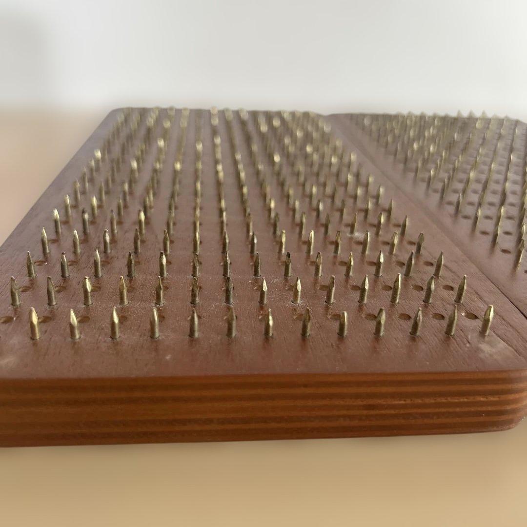 Sadhuボード　サドゥボード　ネイルボード　nails board