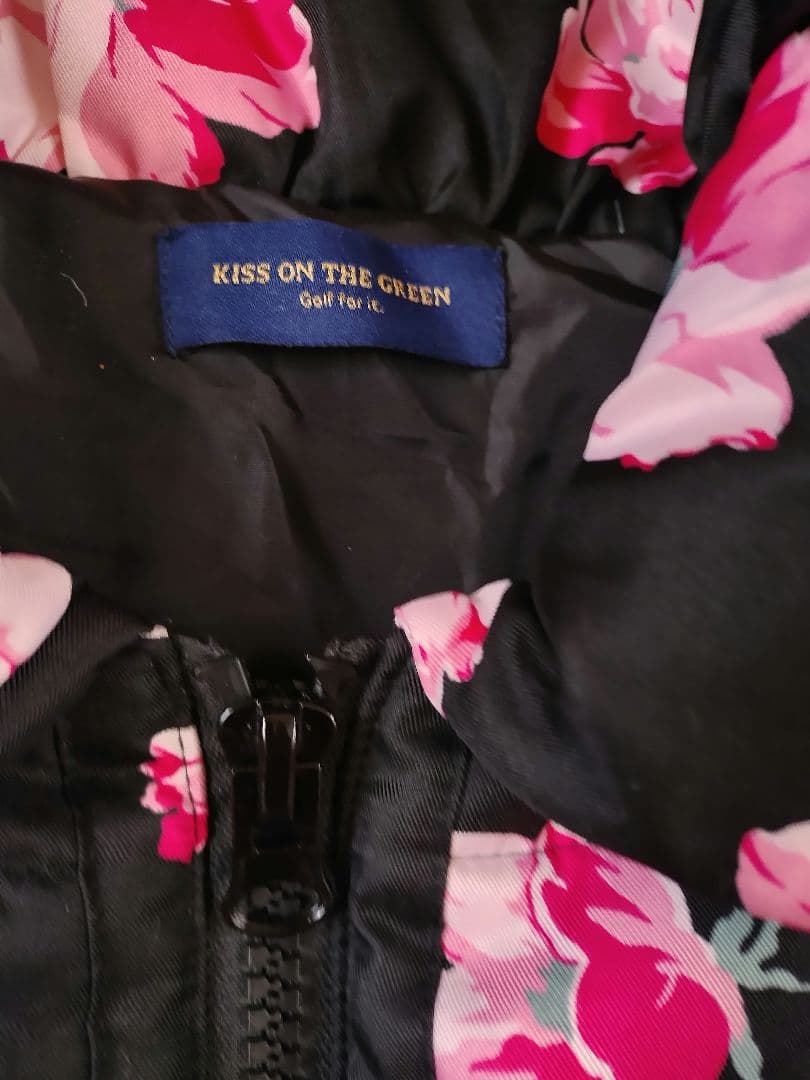 KISS ON THE GREEN 花柄フリルゴルフウエア２上下セット未使用