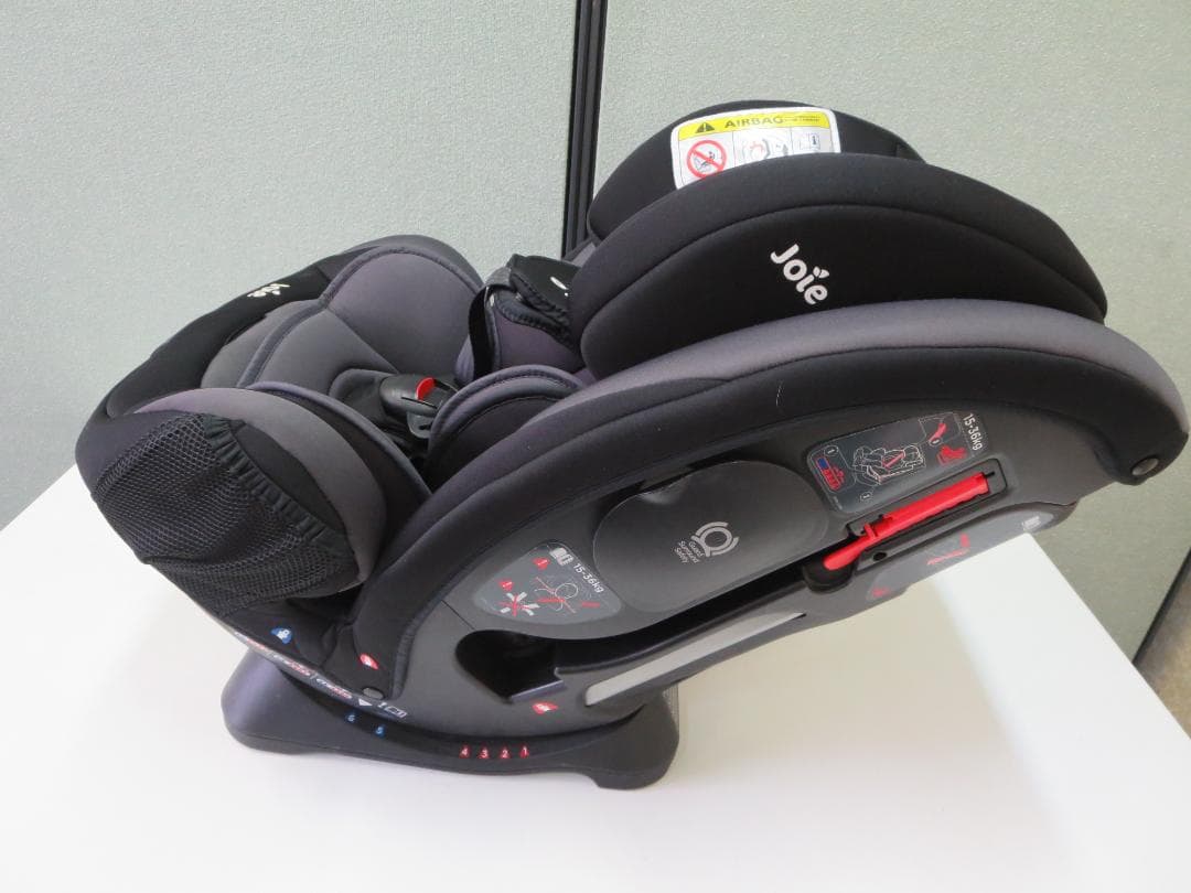 ジョイーJoie　エブリステージ　チャイルドシート　シートベルト固定