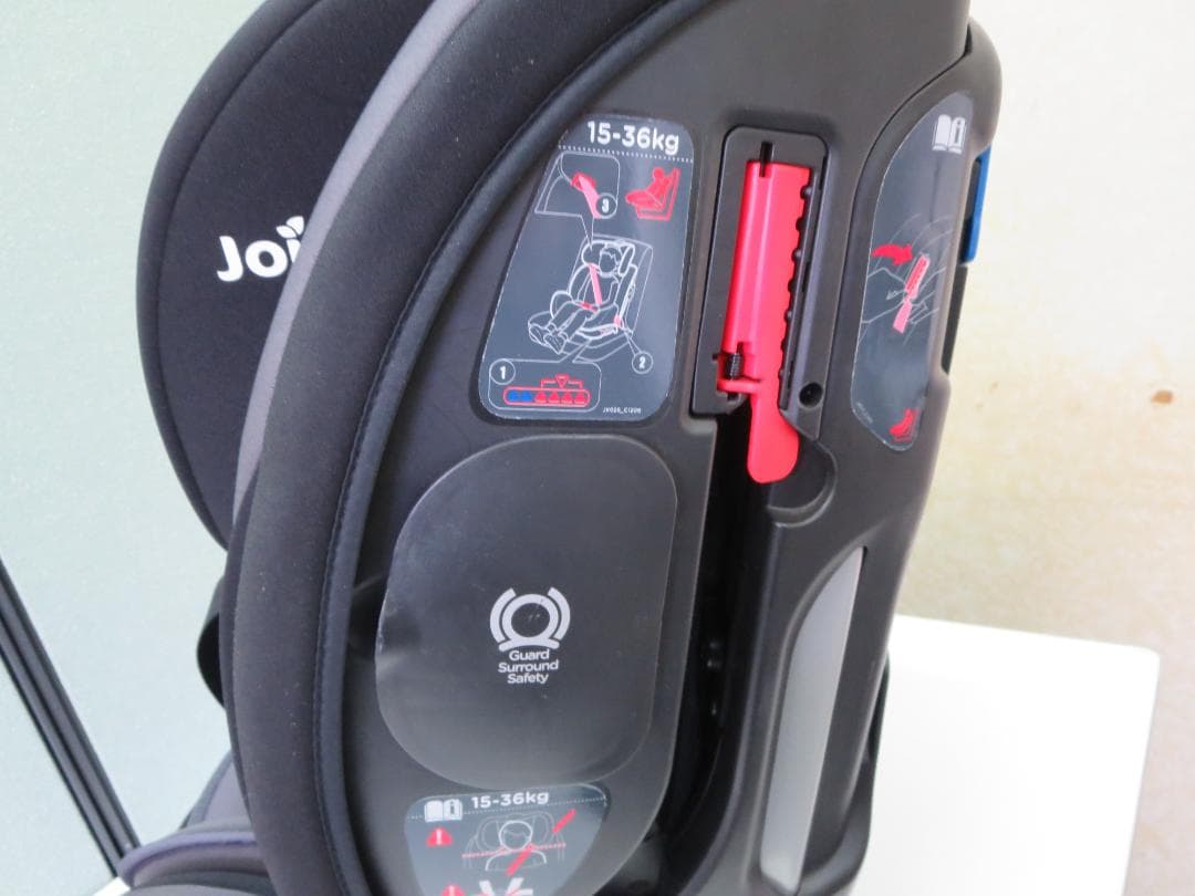 ジョイーJoie　エブリステージ　チャイルドシート　シートベルト固定