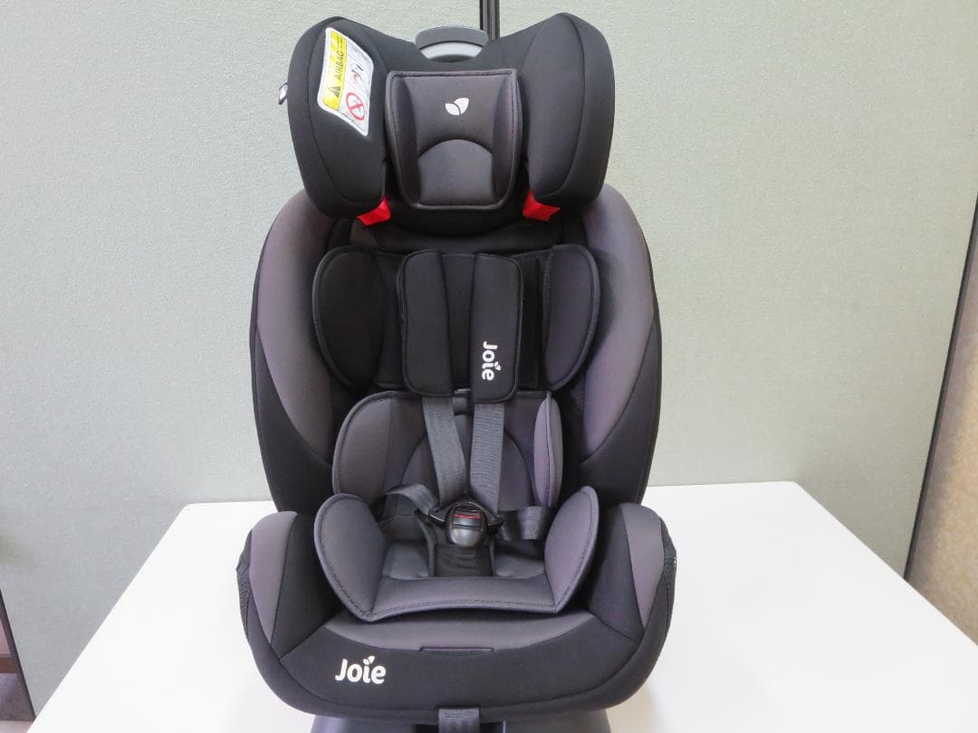 ジョイーJoie　エブリステージ　チャイルドシート　シートベルト固定