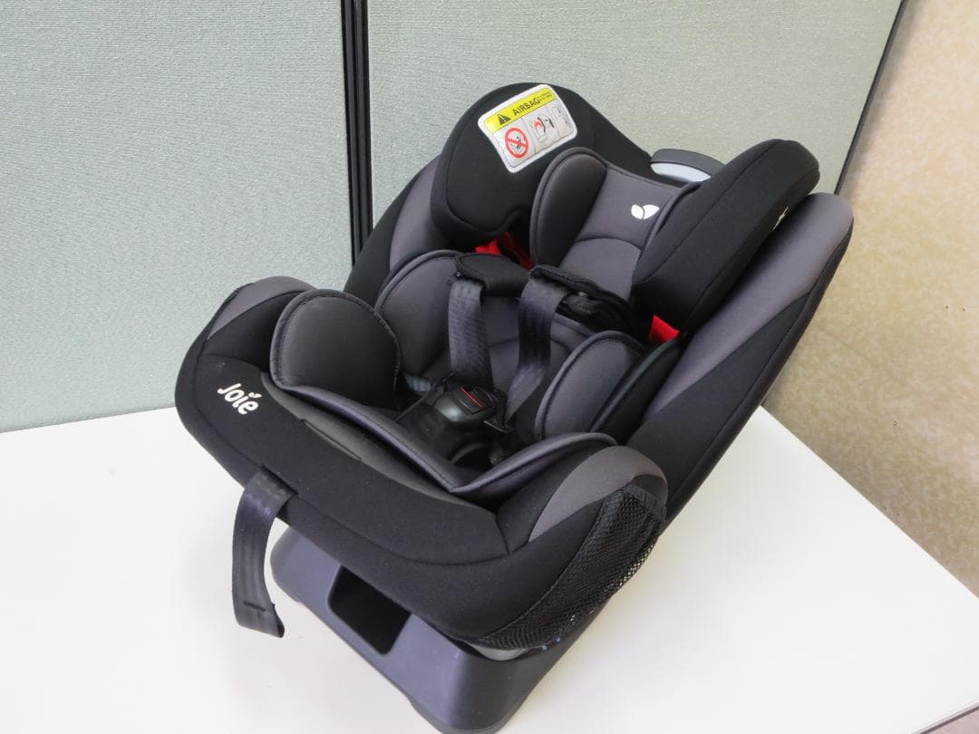 ジョイーJoie　エブリステージ　チャイルドシート　シートベルト固定
