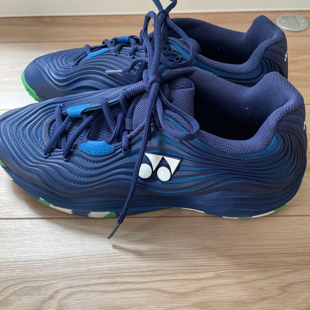 美品 ヨネックス YONEX テニスシューズ フュージョンレブ5 27.5cm