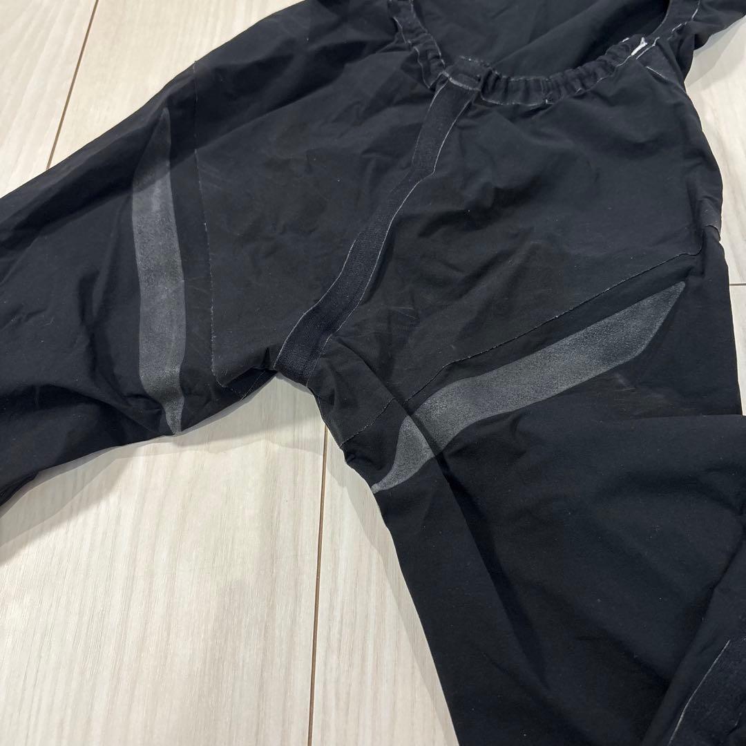 【美品】arena アリーナ　FAR-9500W Mサイズ　競泳水着