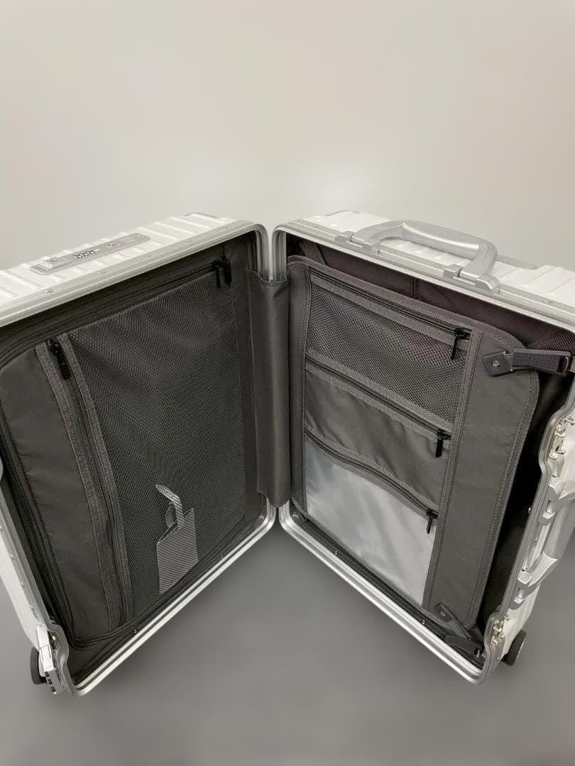 リベティ多機能キャリーケース【マットホワイトSサイズ】A32