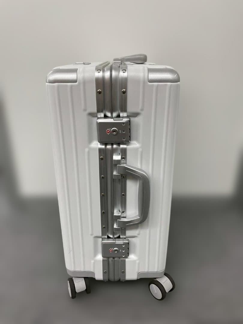 リベティ多機能キャリーケース【マットホワイトSサイズ】A32