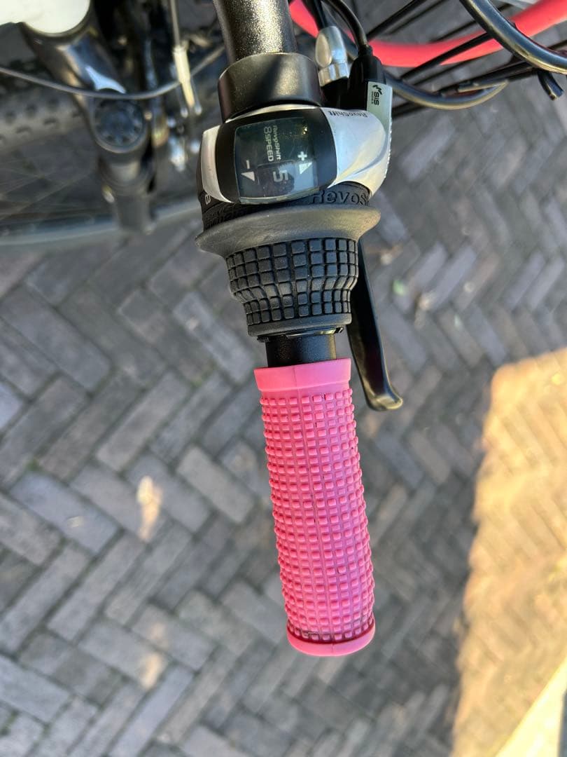 【直接引き取り限定】Trek 24インチ キッズバイク 前面バスケット付き