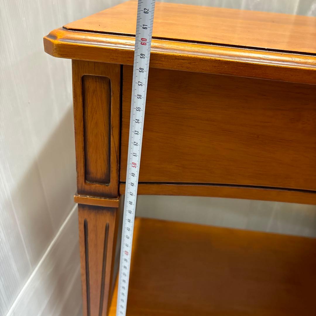 サイドテーブル　チェスト　机