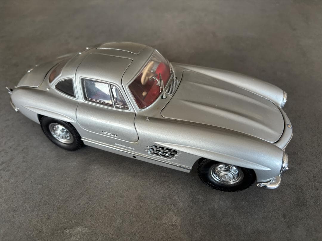 京商 KYOSHO Mercedes-Benz 300SL 1/18