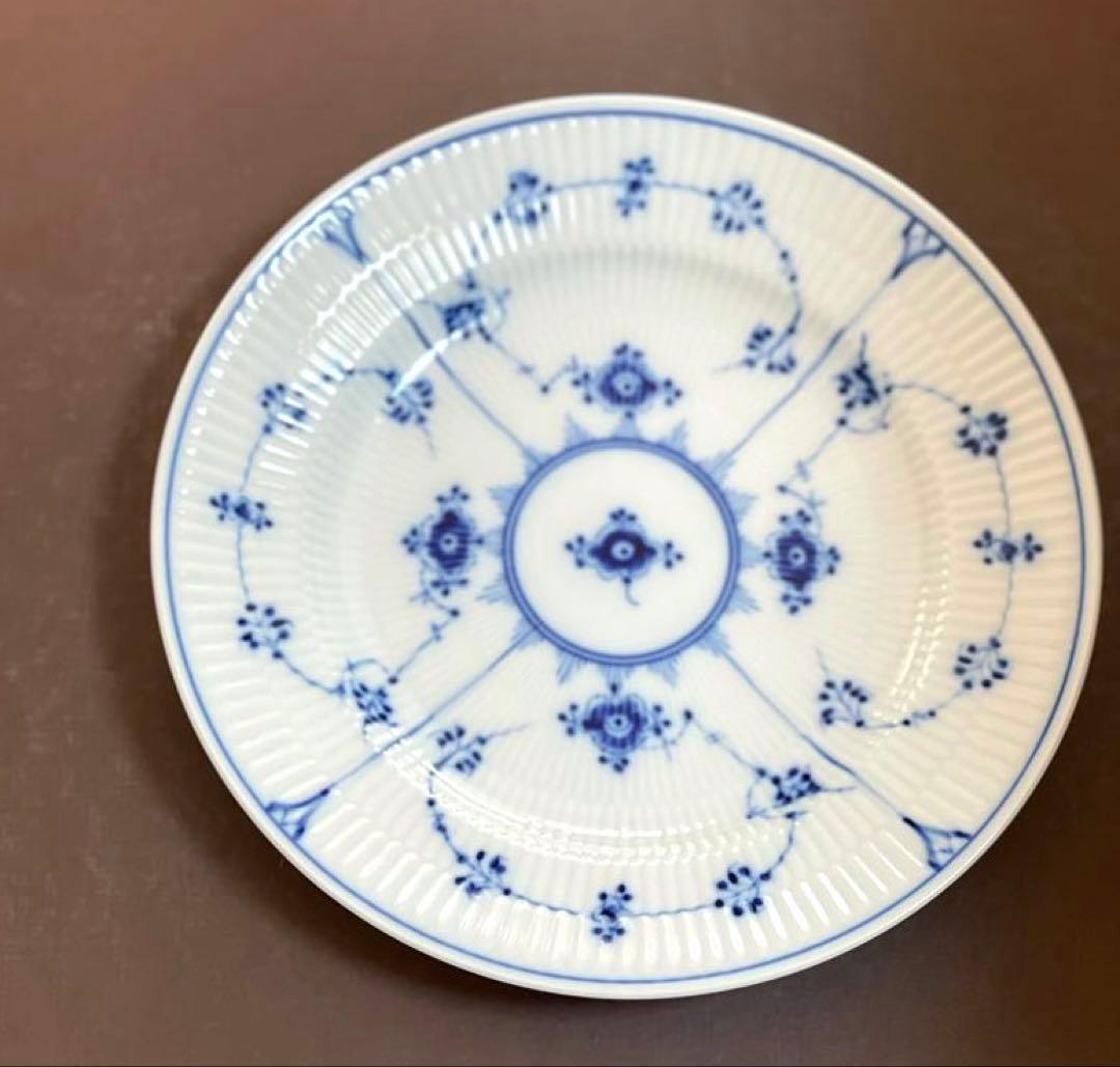 ロイヤルコペンハーゲンブルーフルーテッドプレインプレート21cm新品未使用