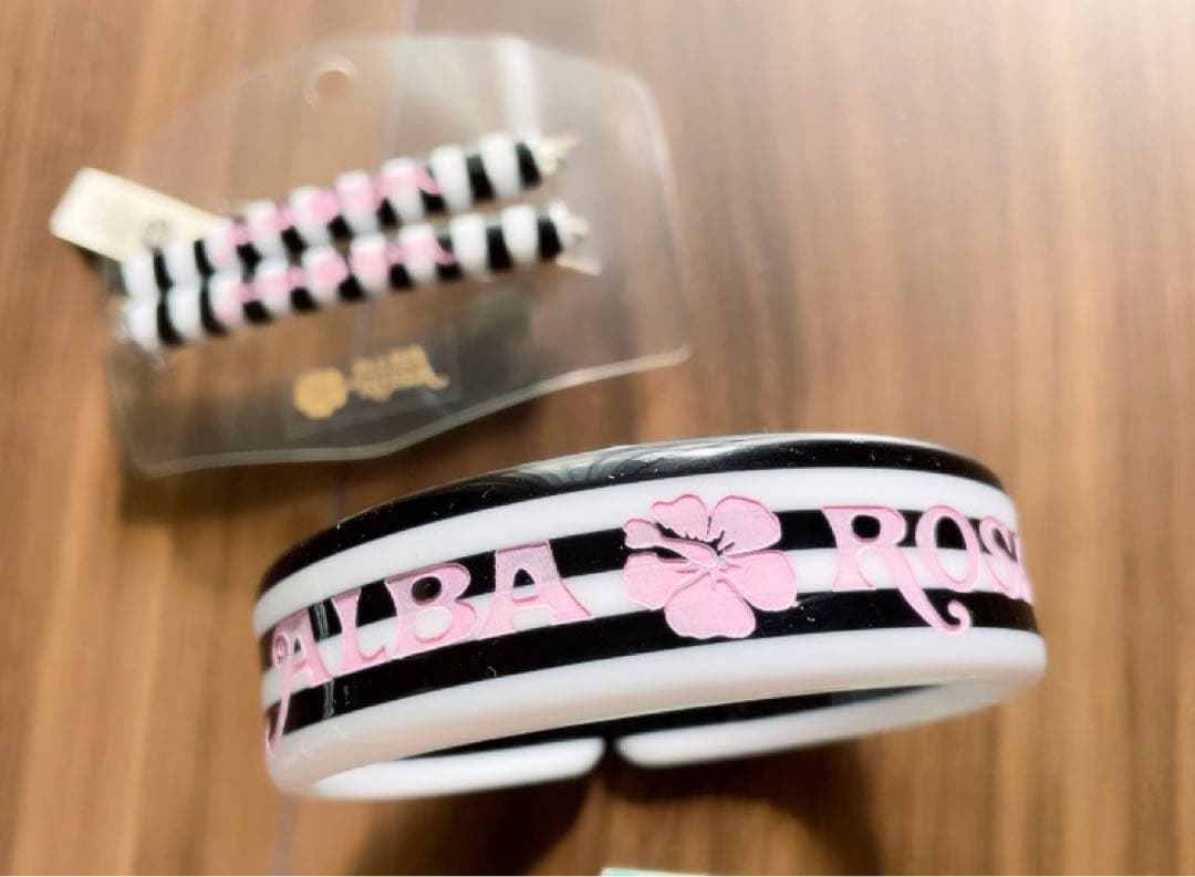 アルバローザ　幻の超レアボーダーアクリルバングルとヘアピンセット　平成ギャル