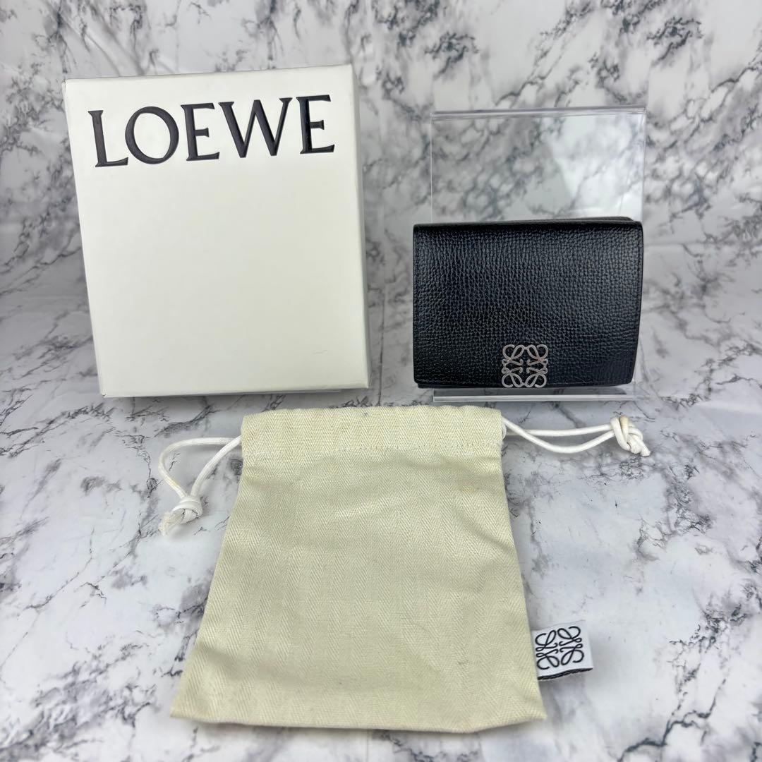 100 LOEWE トライフォールドウォレット　三つ折り財布　アナグラム