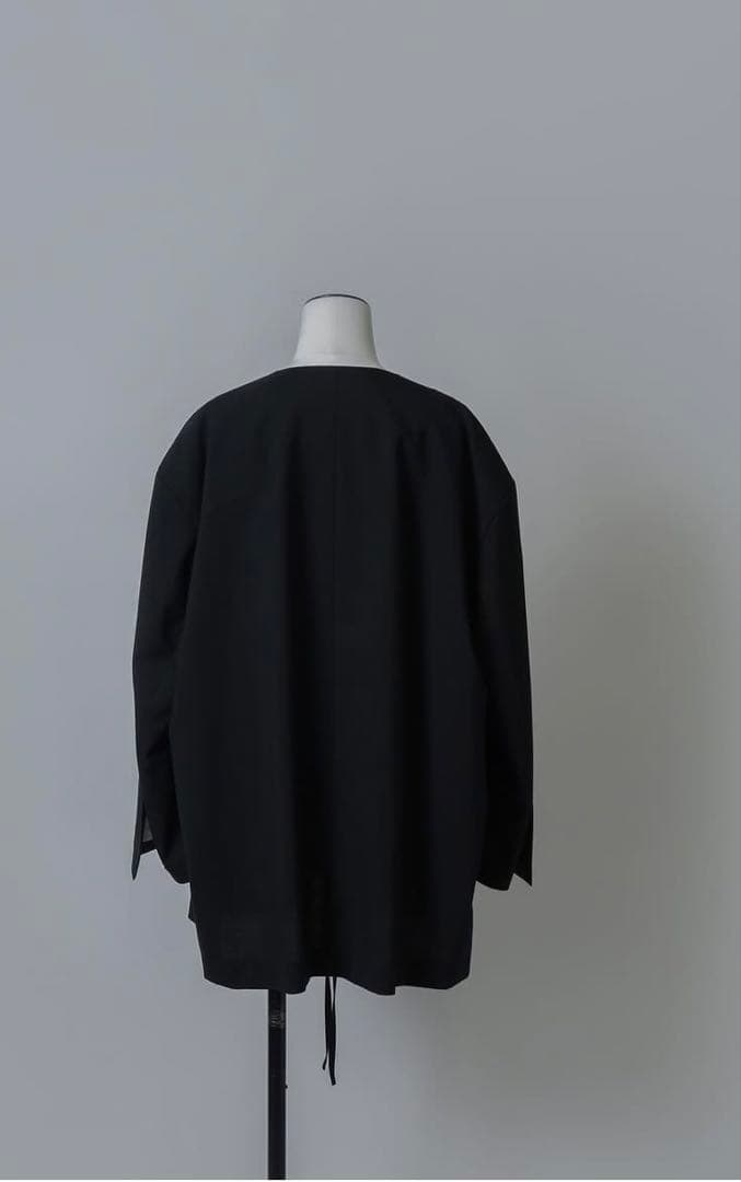 ami　LOHEN VCOLLAR LIGHT JACKET