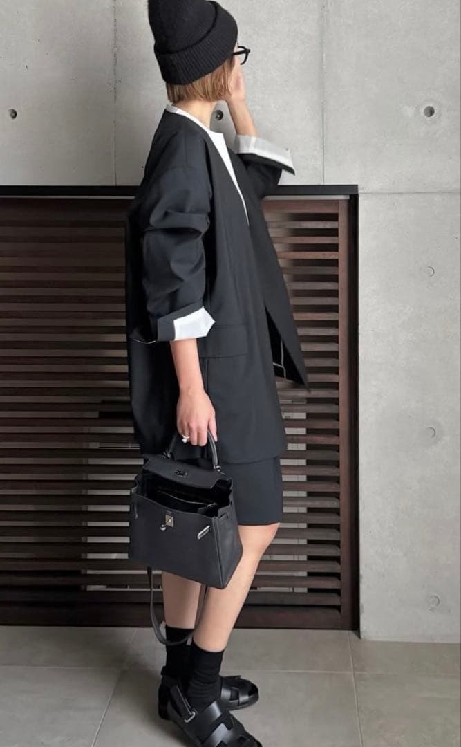 ami　LOHEN VCOLLAR LIGHT JACKET