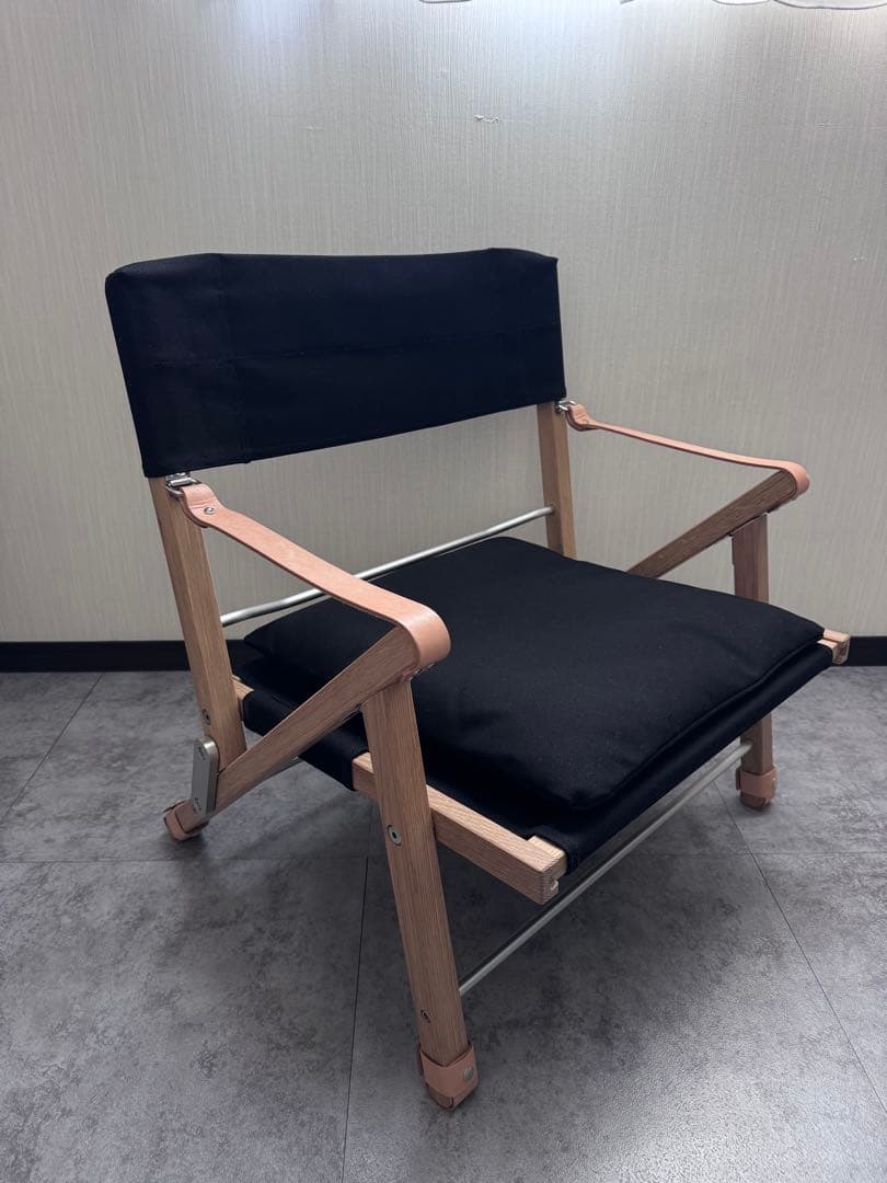 wanderout × yool yo chair black