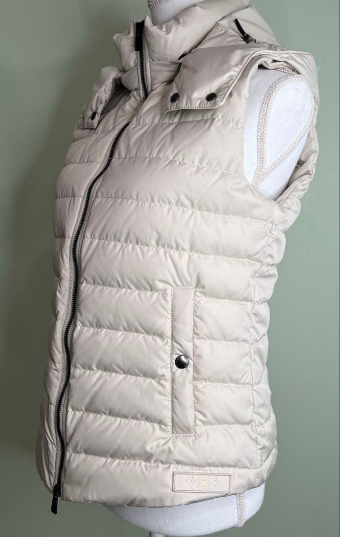 TATRAS フード付きダウンベスト